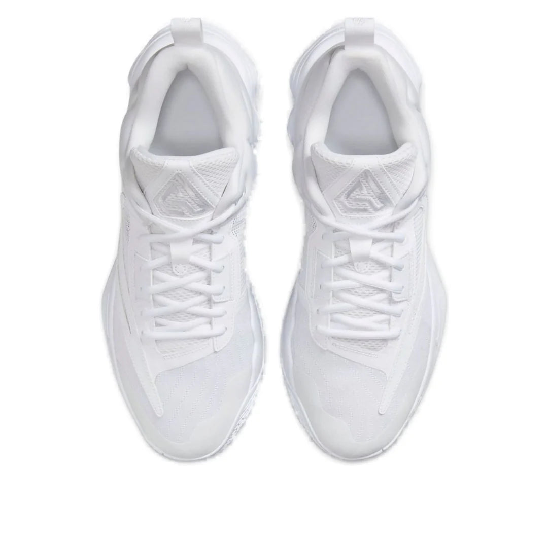 Nike Giannis Immortality 3