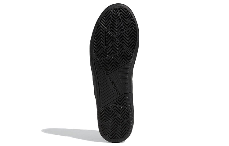 adidas Tyshawn Low
Black Gold Metallic