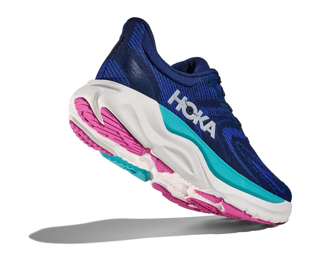 HOKA Arahi 8 in the Midnight Blue