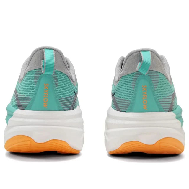HOKA ONE ONE Skyflow