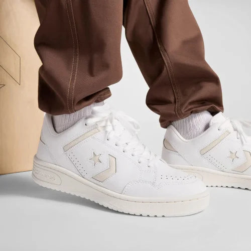 Converse WEAPON