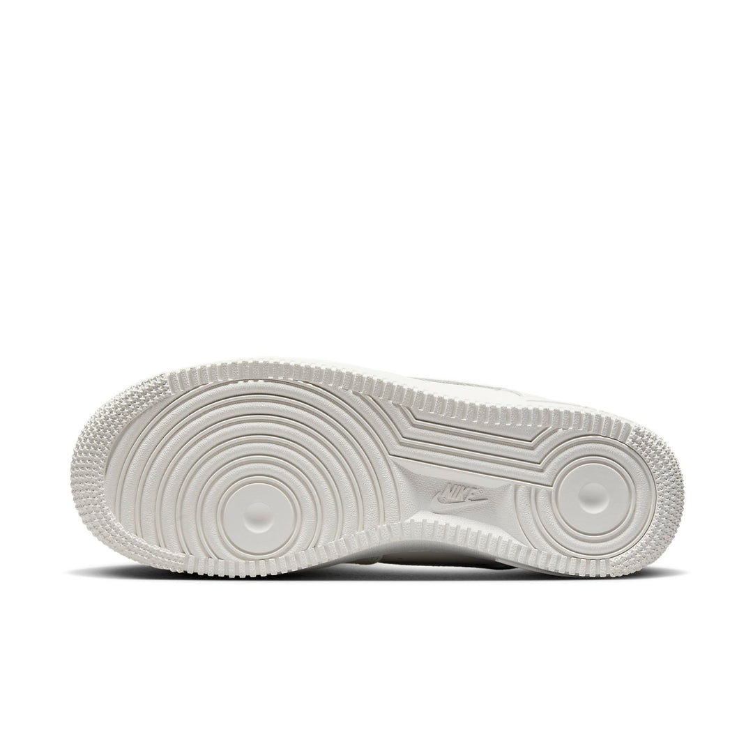 Nike-(WMNS) Nike Air Force 1 Low '07 LV8 'Sail'