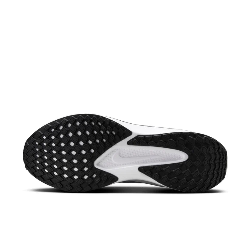 Nike Quest 6