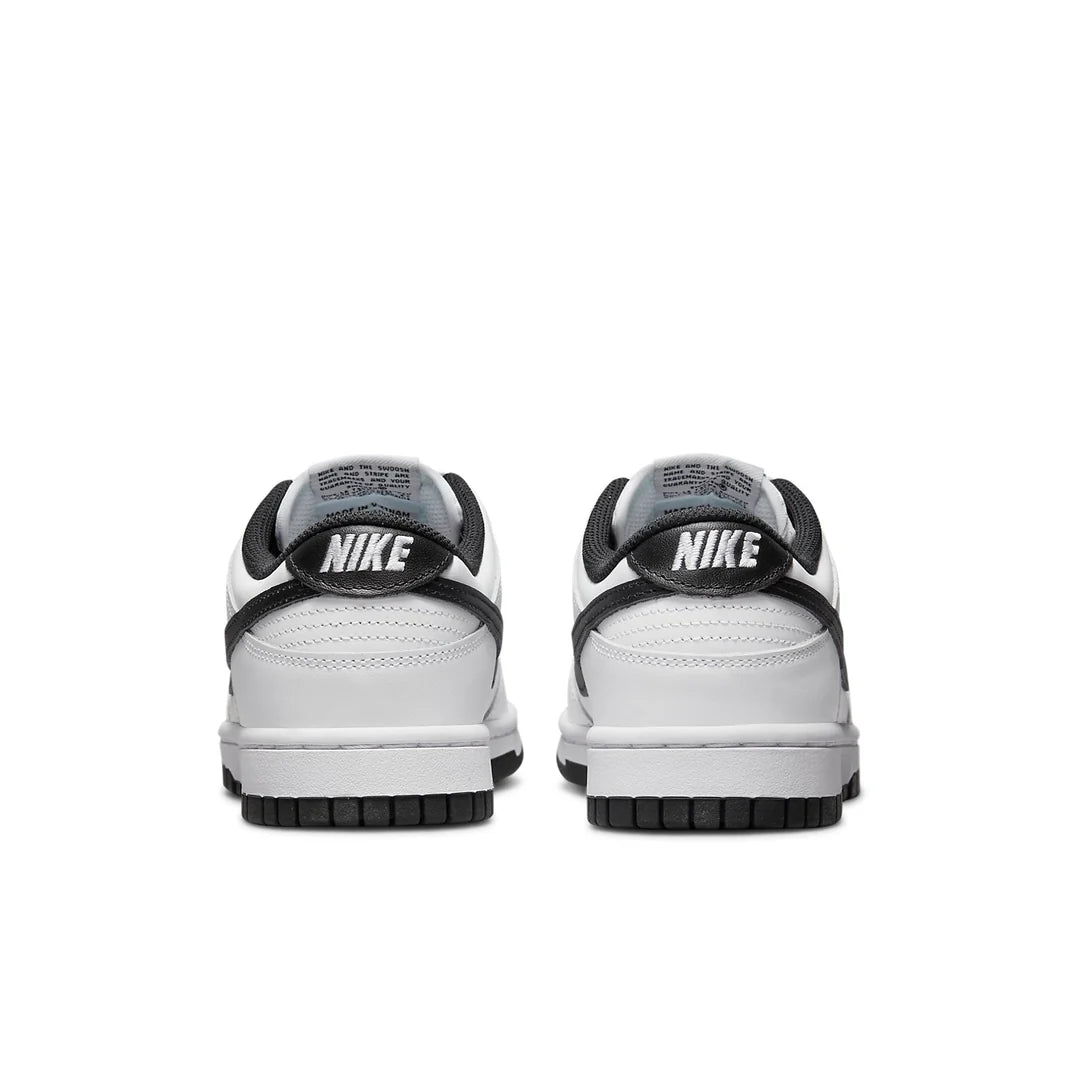 Nike - (WMNS) Nike Dunk Low 'White Black'