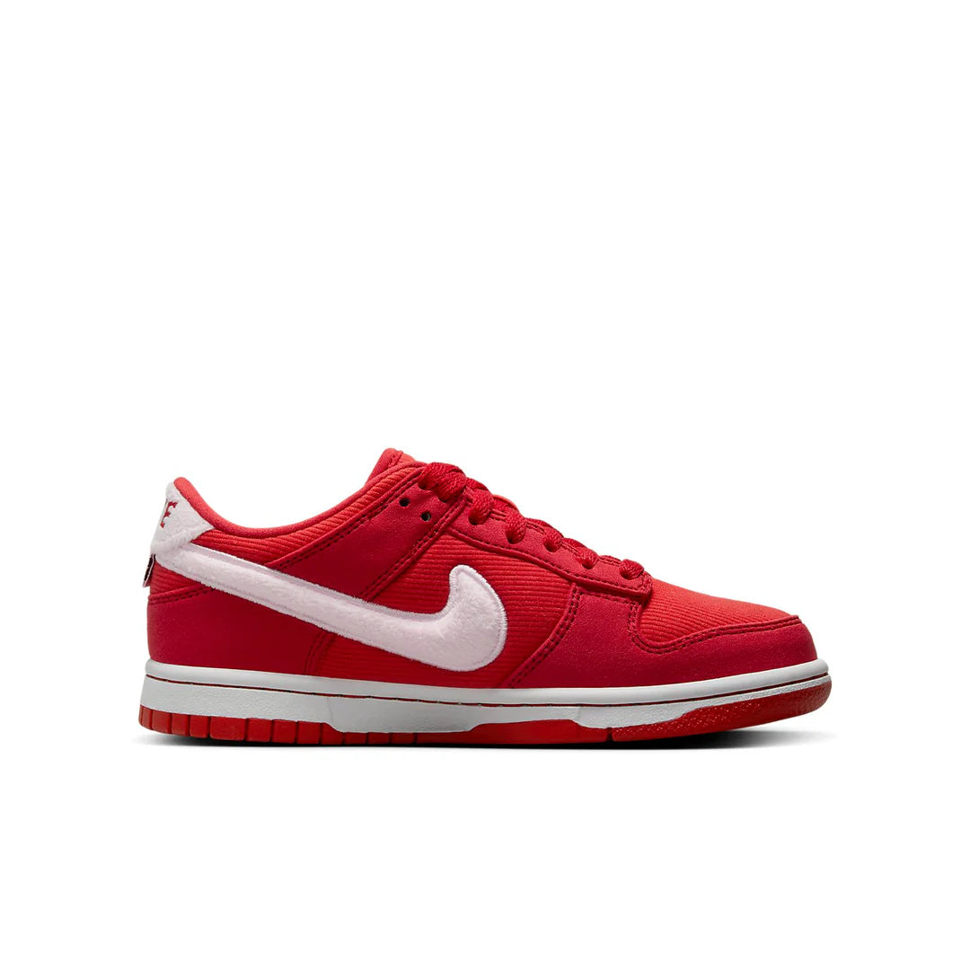Nike Dunk Low 'Valentine's Day'