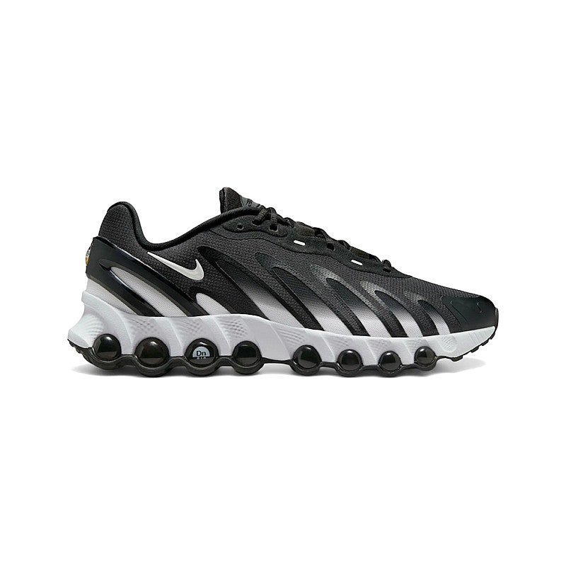 Nike Air Max DN8 "Triple Black/White