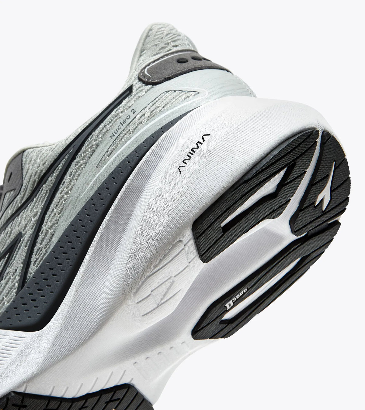 Diadora Nucleo 2
