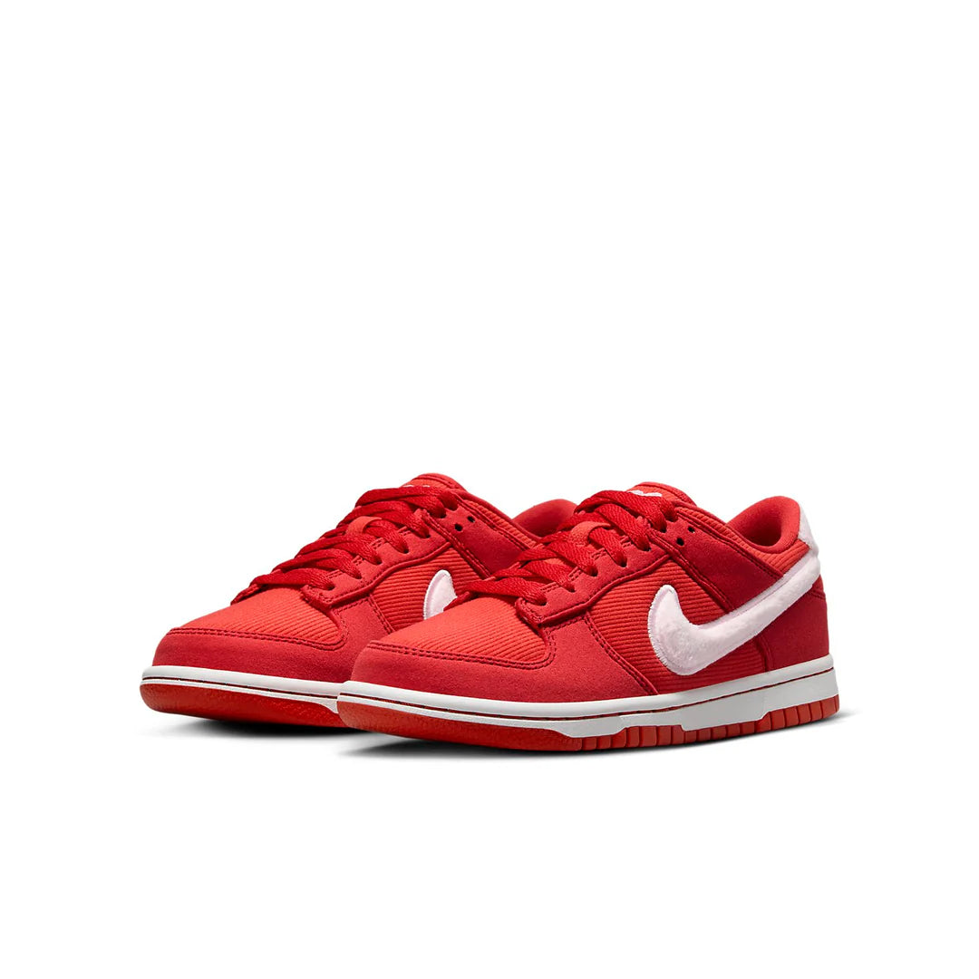 Nike Dunk Low 'Valentine's Day'