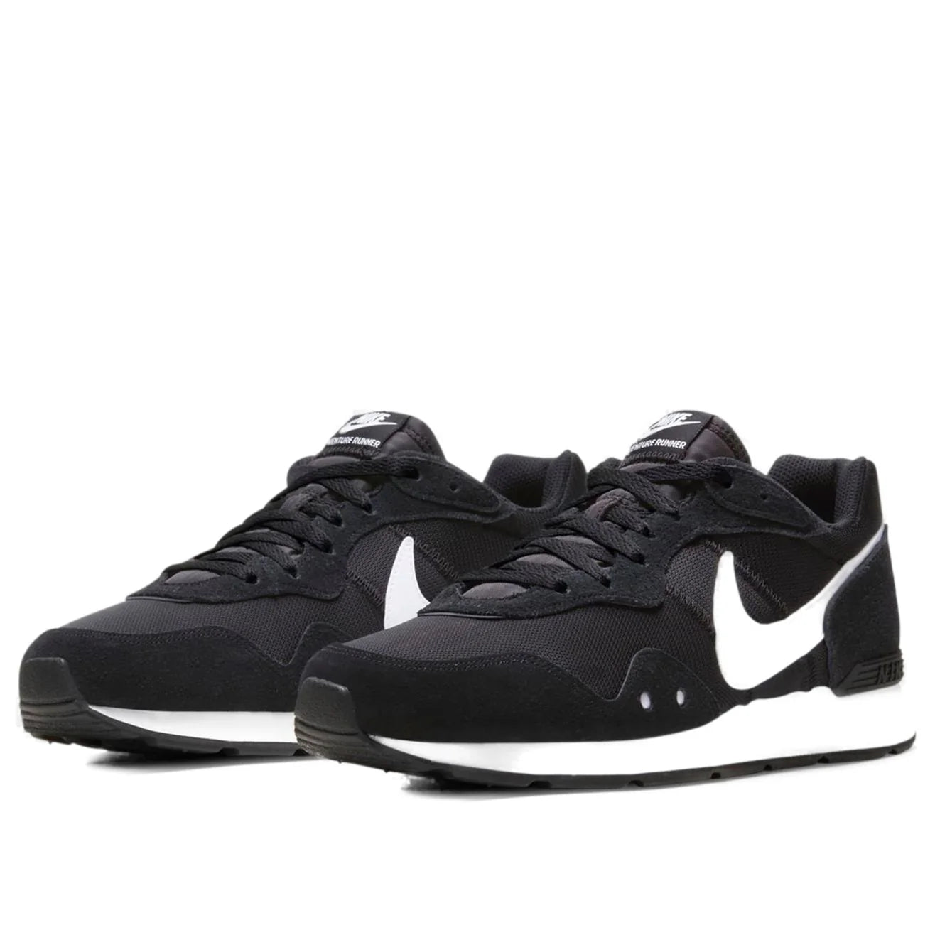 Nike Venture Runner 'Black White'