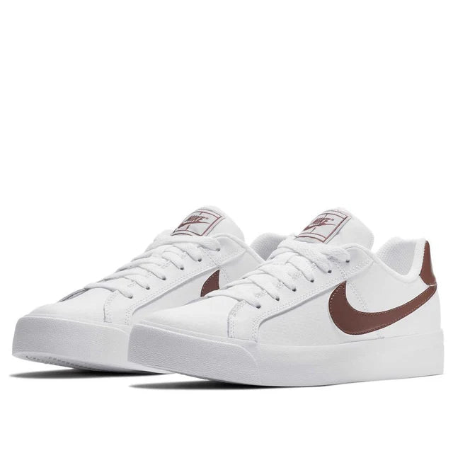 Nike Court Royale AC