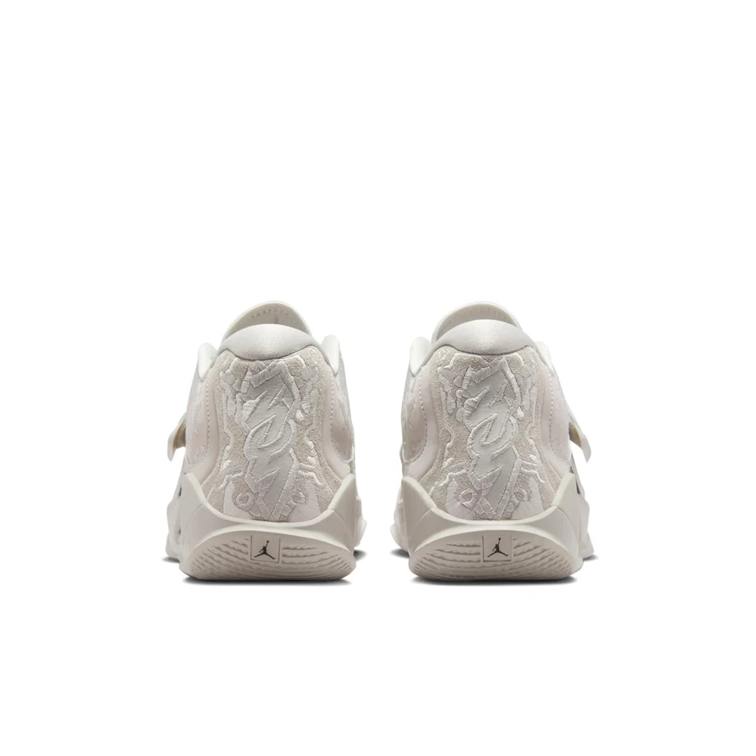 Air Jordan Zion 3 SE M.U.D. 'Light Bone'