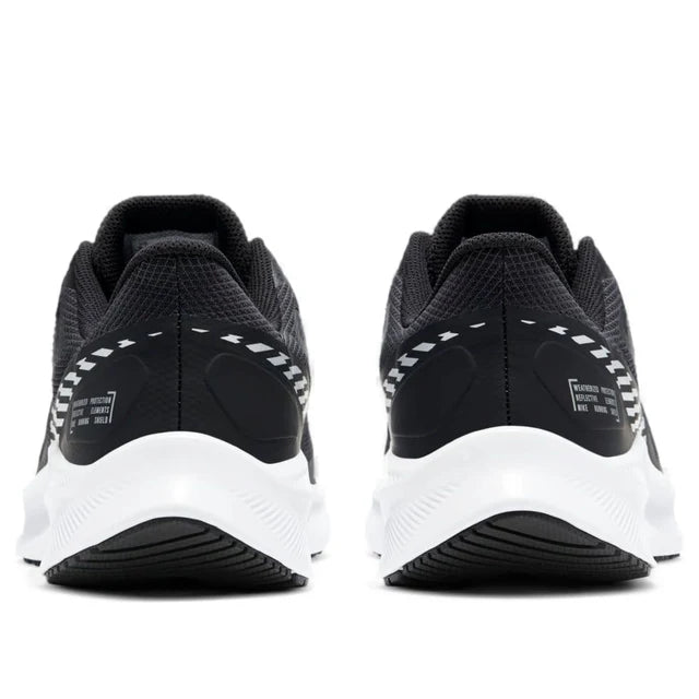 Nike Nike Quest 3 Shield