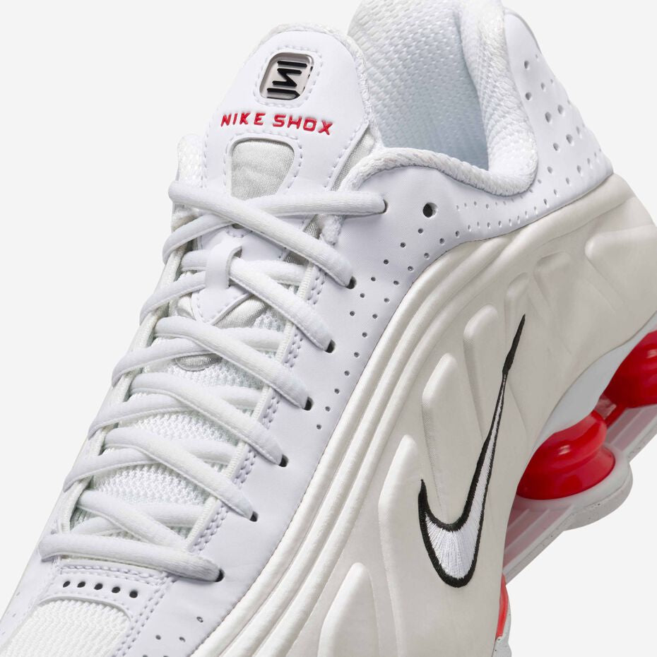 Nike Shox R4