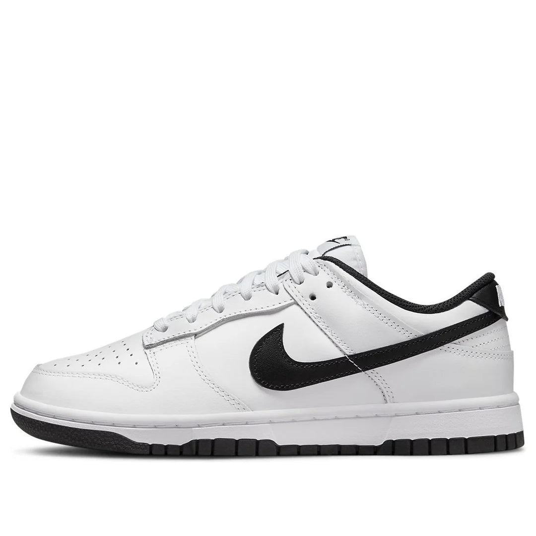 Nike - (WMNS) Nike Dunk Low 'White Black'