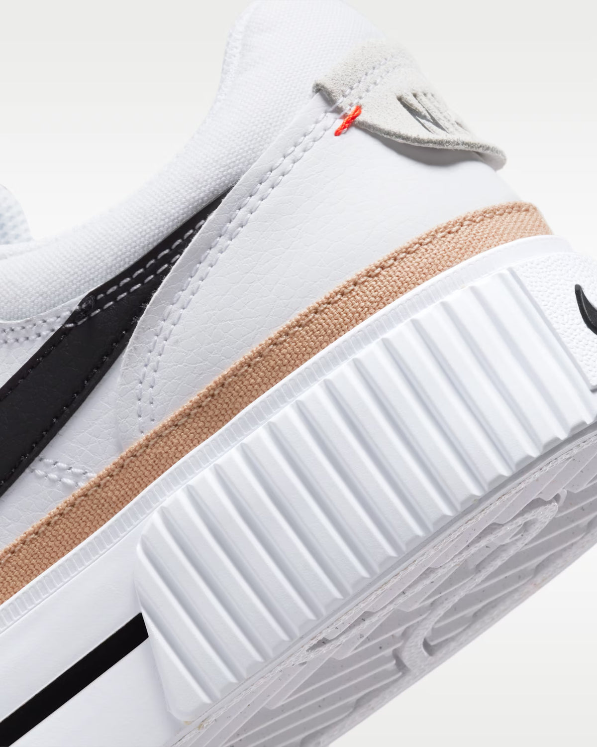 Nike Court Legacy Lift
