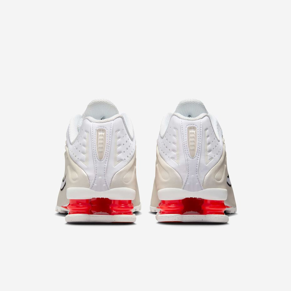 Nike Shox R4