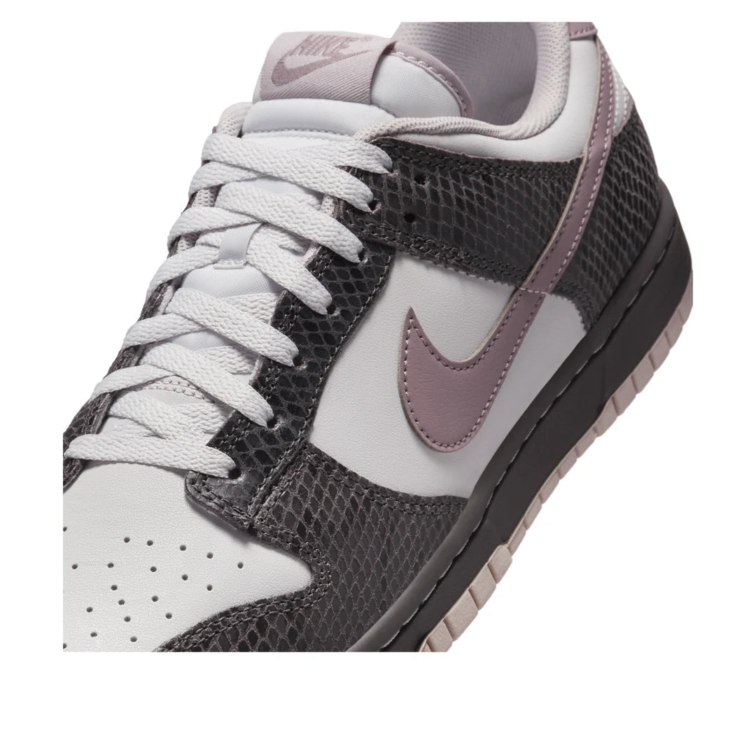 Nike - Dunk Low SE 'Snakeskin