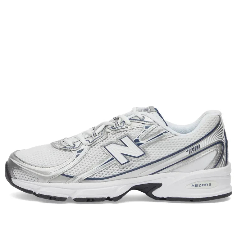 New Balance 740