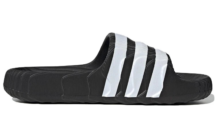 adidas Adilette 22