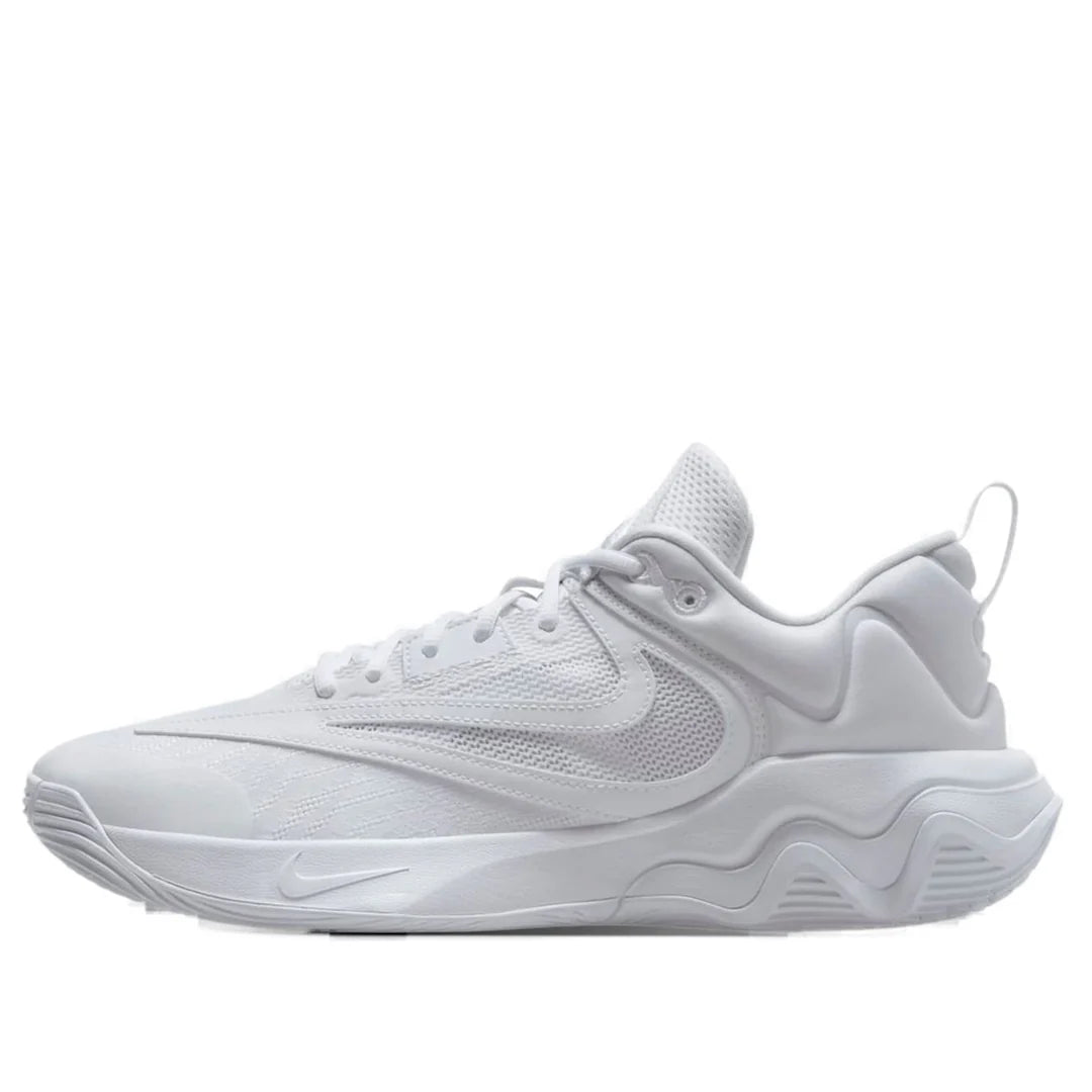 Nike Giannis Immortality 3