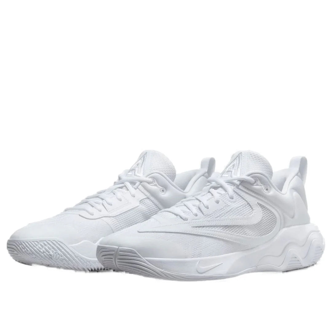 Nike Giannis Immortality 3