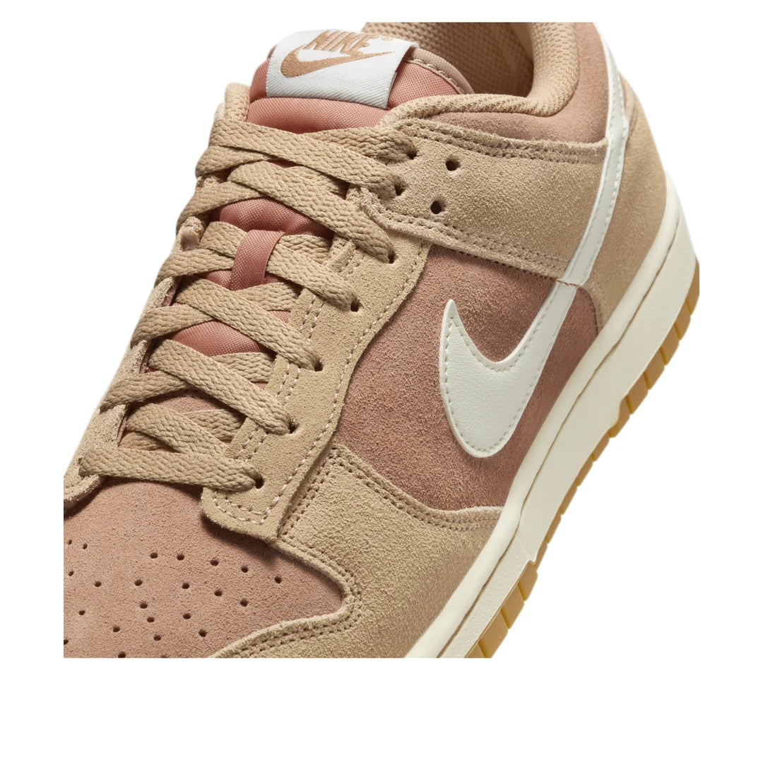 Nike Dunk Low SE