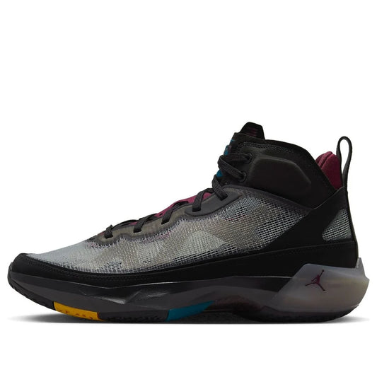 Nike Jordan 37