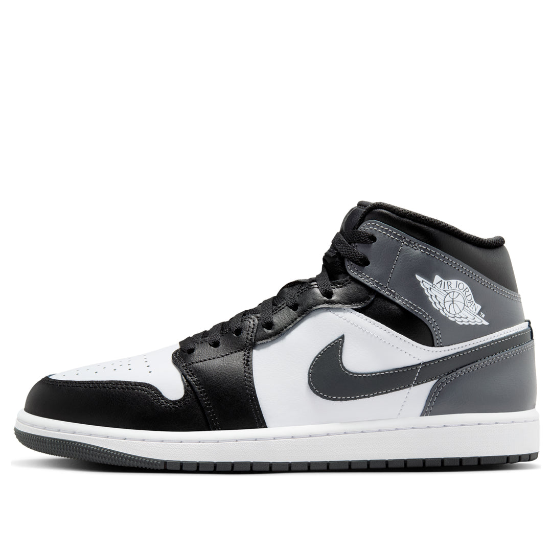 Nike Air Jordan 1 Mid
Black White