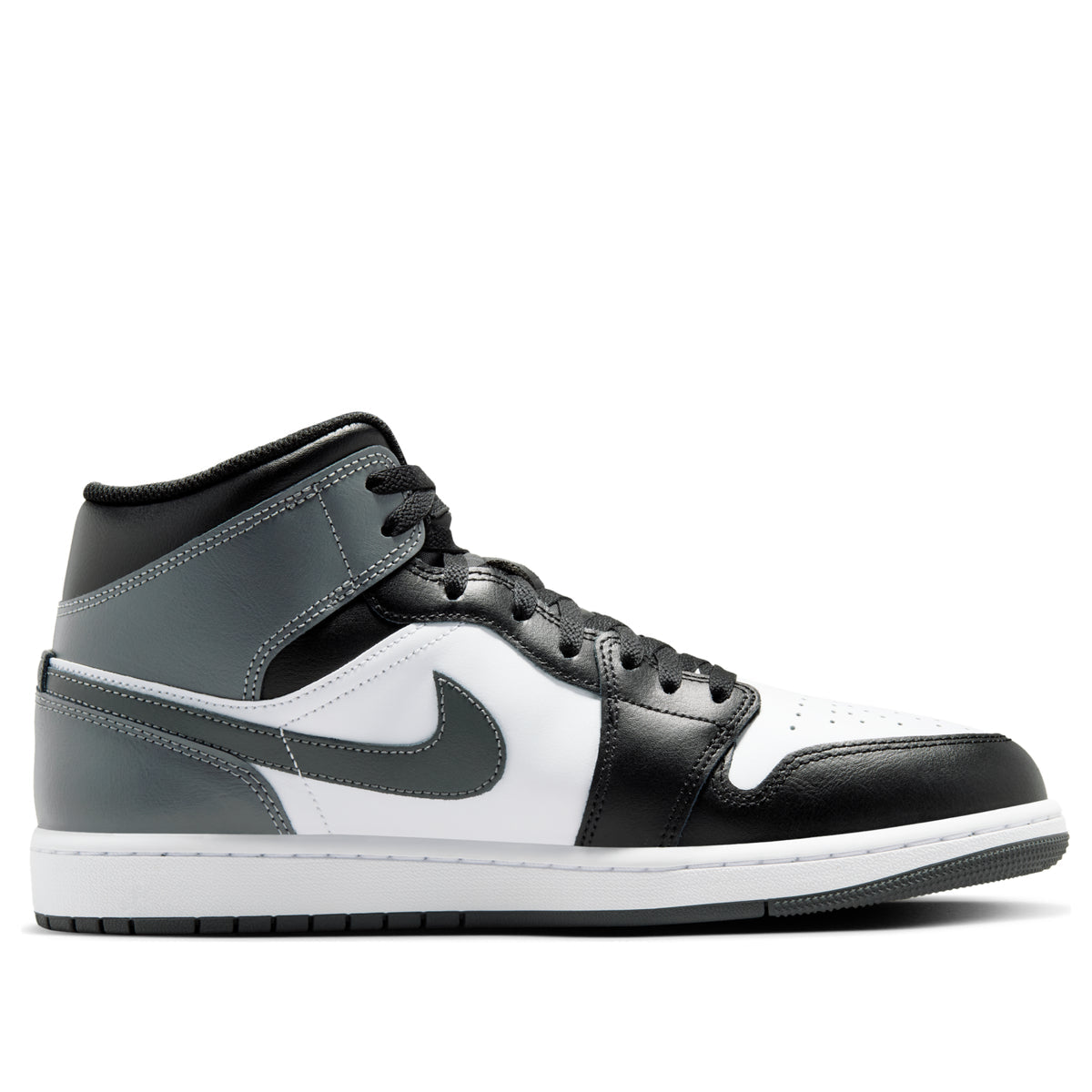 Nike Air Jordan 1 Mid
Black White