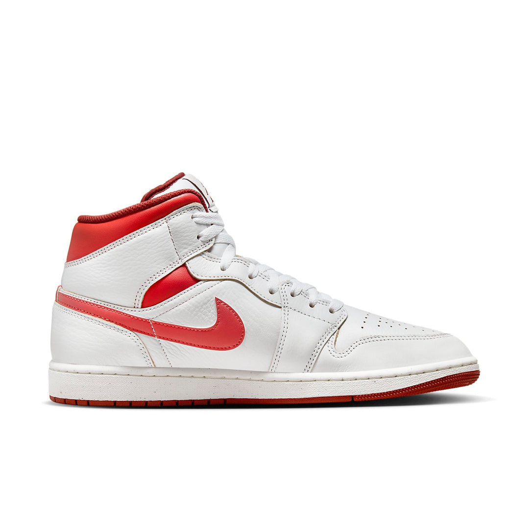 Nike Air Jordan 1 Mid SE
Dune Red