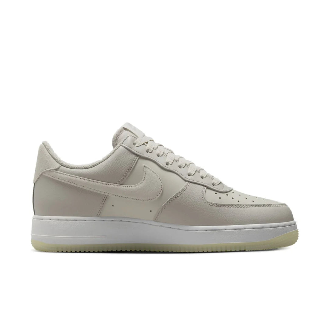 Nike Air Force 1 Low '07 LV8