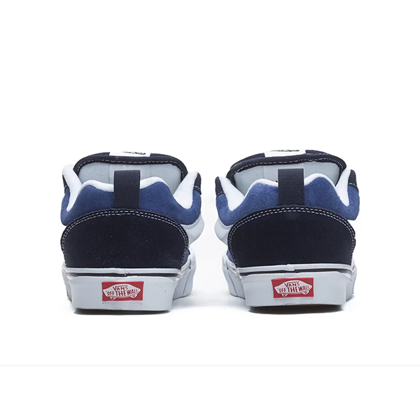VANS KNU SKOOL