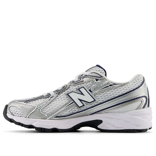 New Balance 740