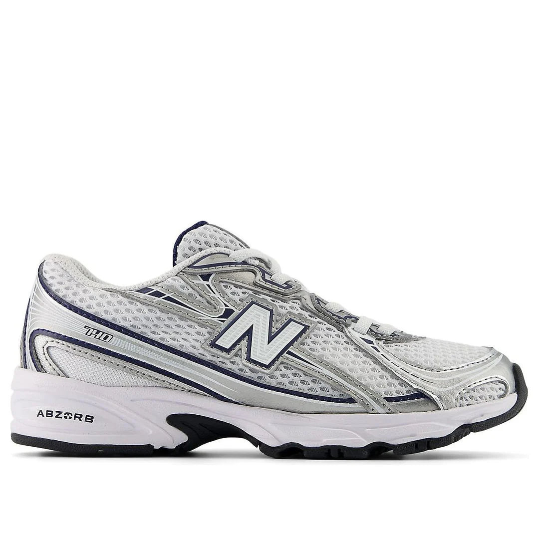 New Balance 740