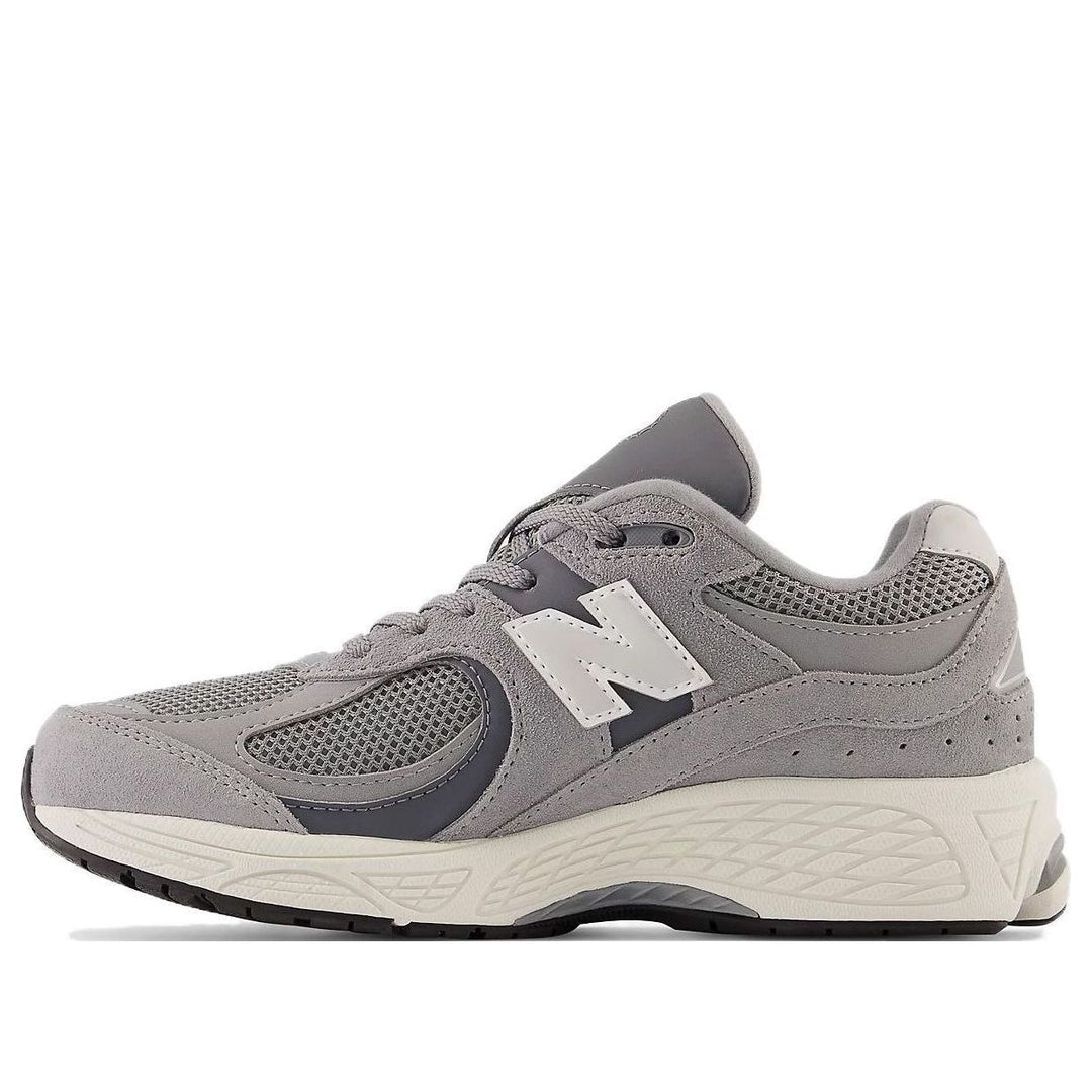 New Balance 2002R