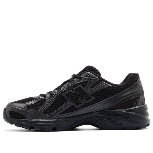 New Balance 740