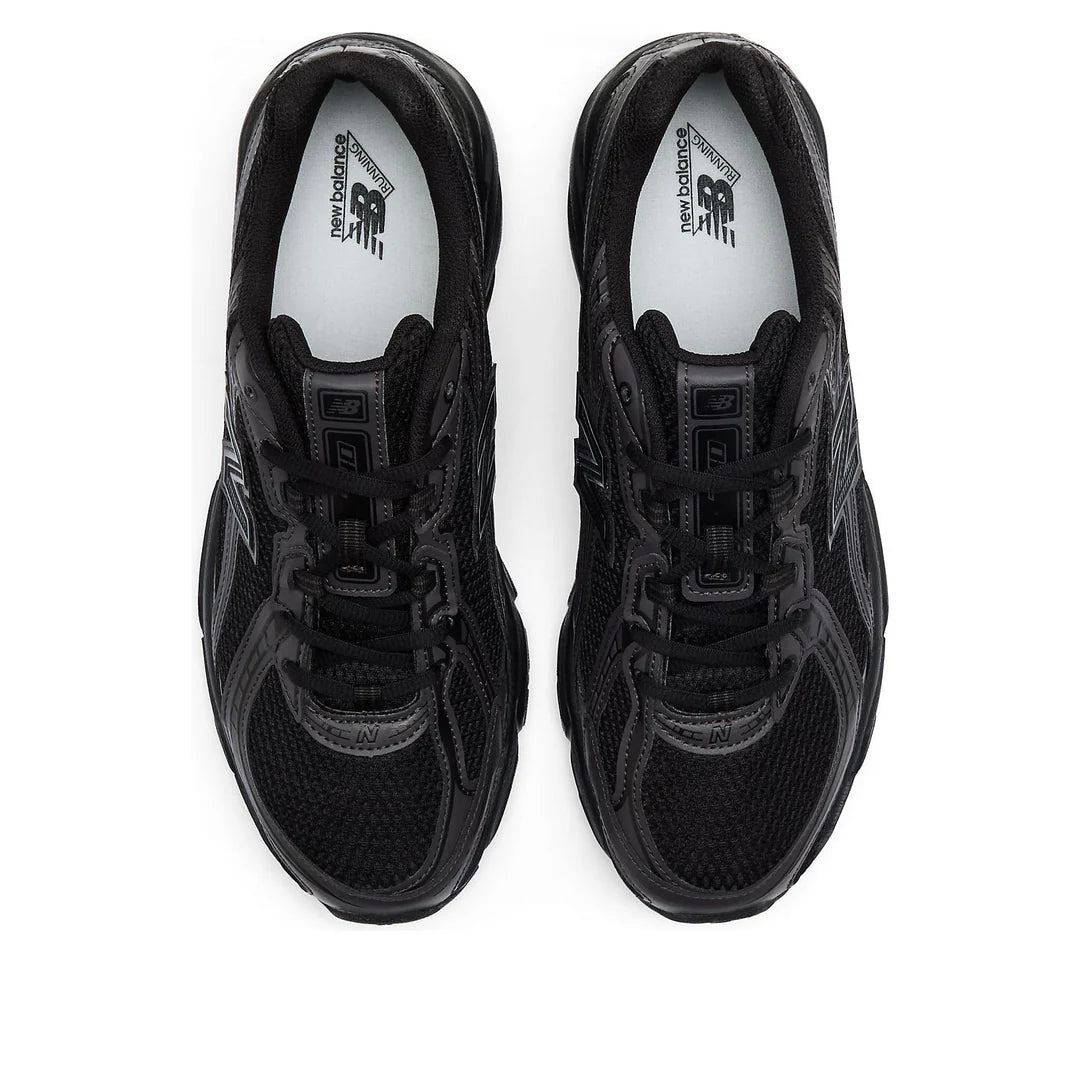 New Balance 740