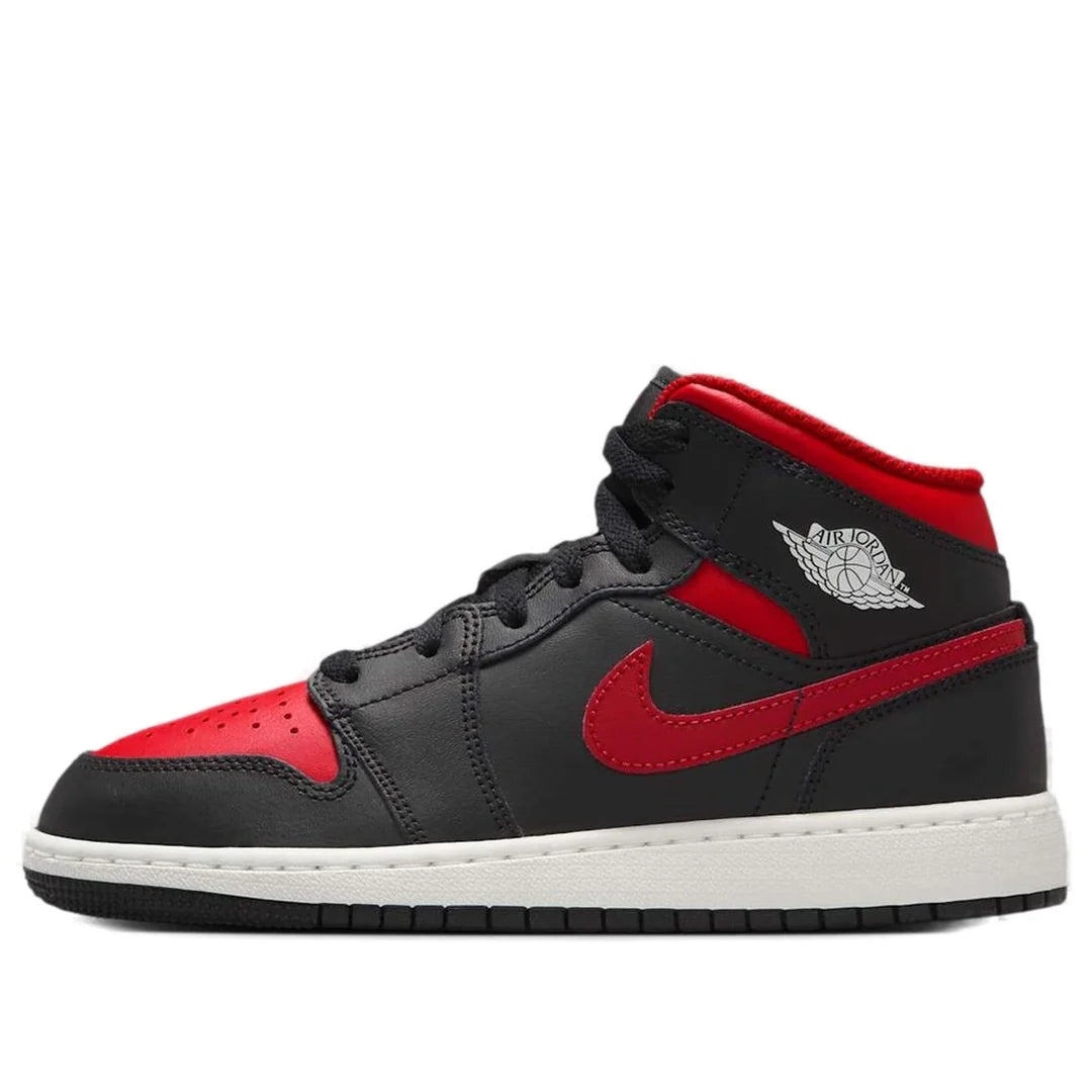 Nike Jordan 1 Mid