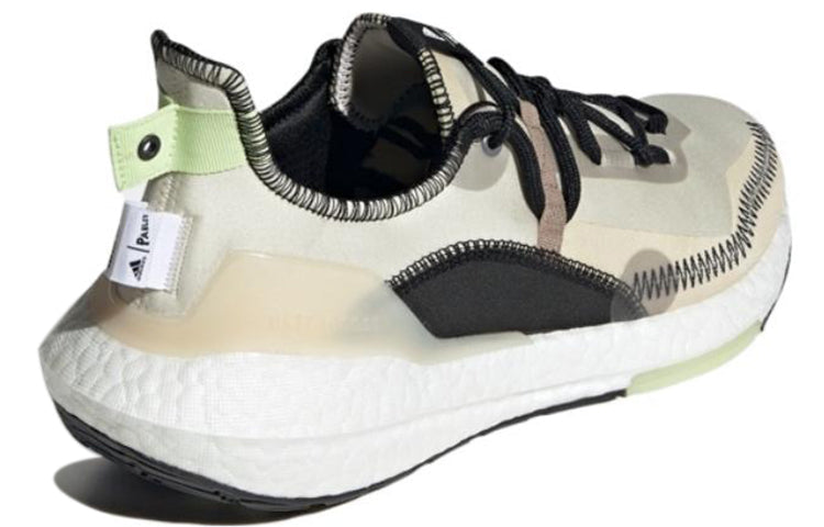 adidas Ultra Boost 21