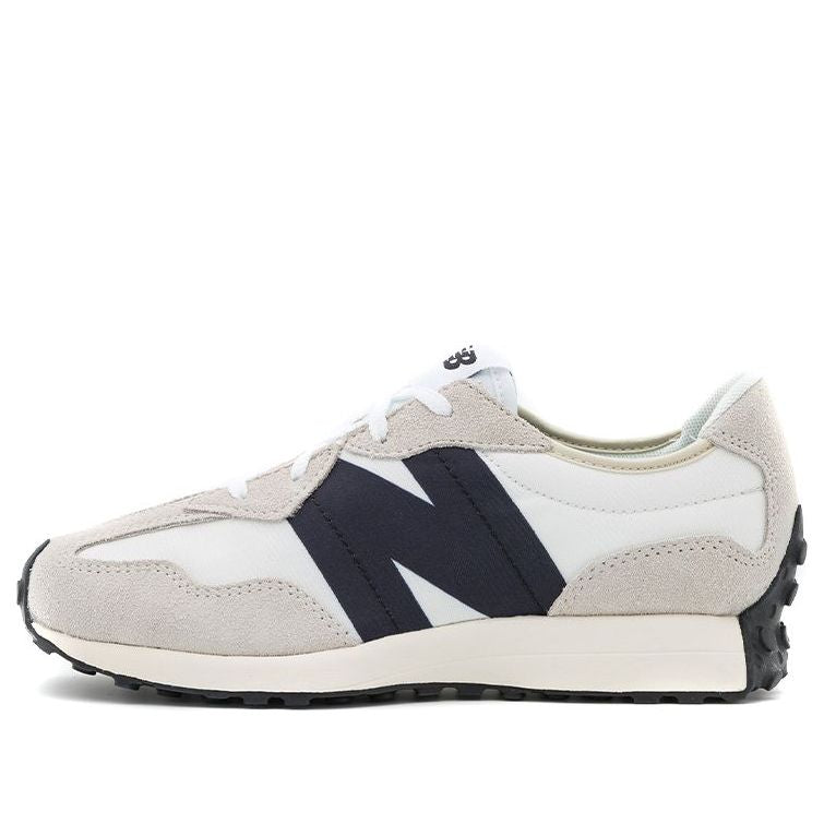 New Balance 327