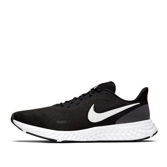 Nike-Revolution 5 'Black White'
