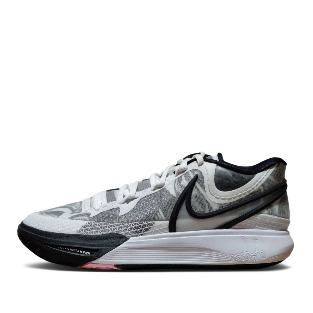 Nike Kyrie 8
