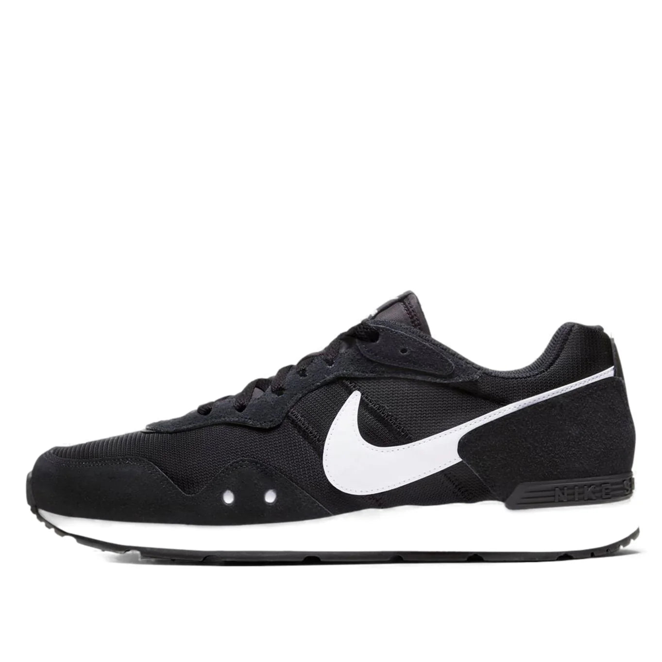 Nike Venture Runner 'Black White'