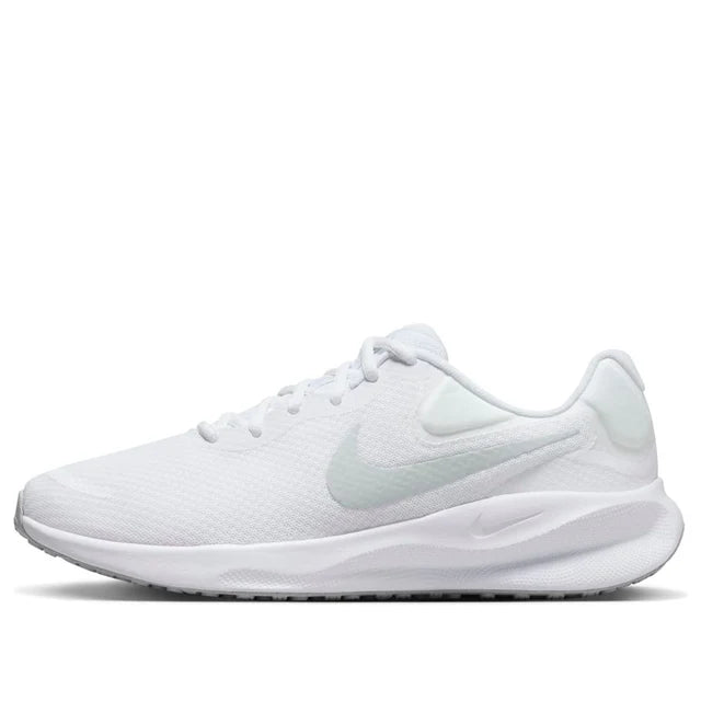 Nike Revolution 7
