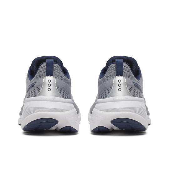 Saucony Hurricane 25