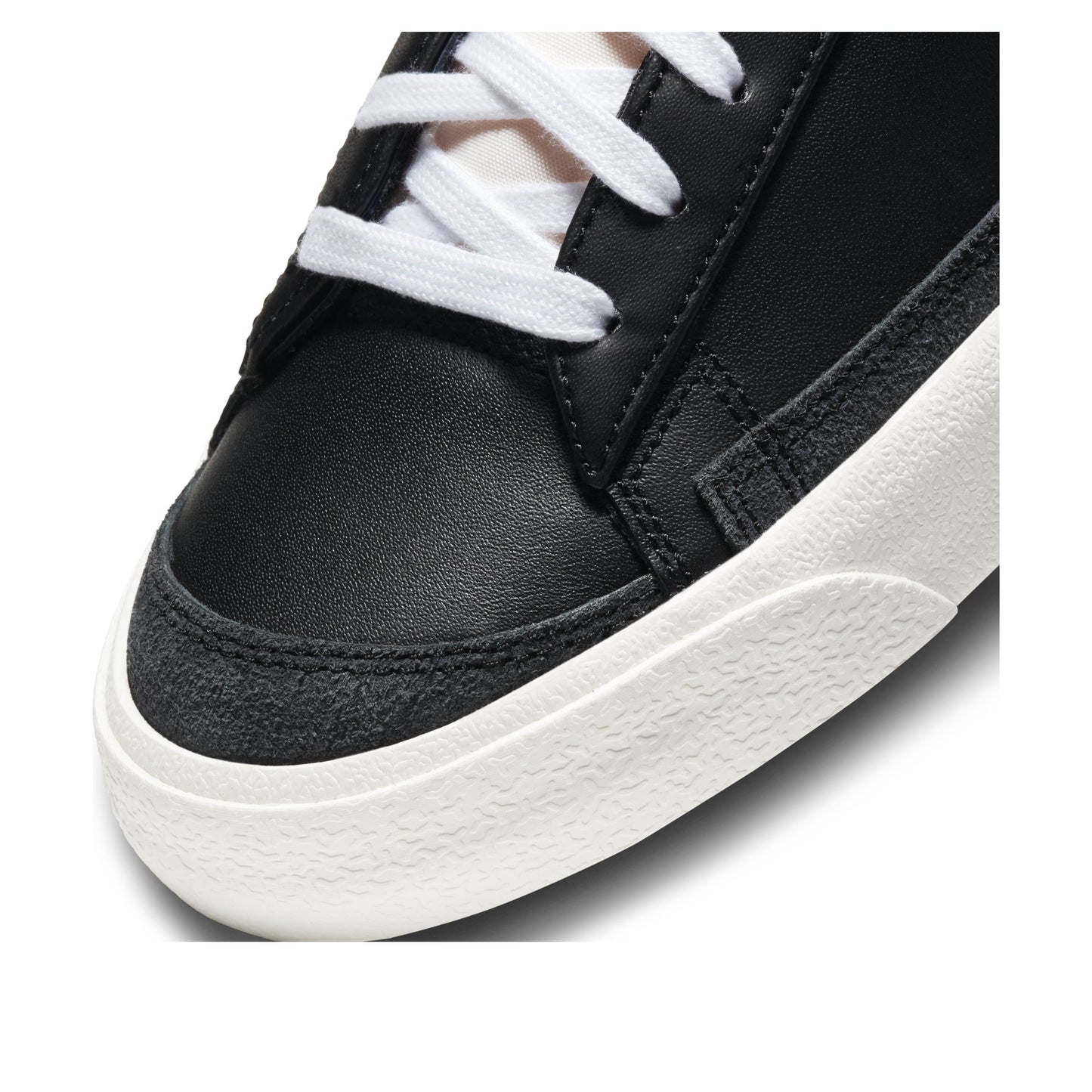 Nike Blazer Low '77 Vintage 'Black White'