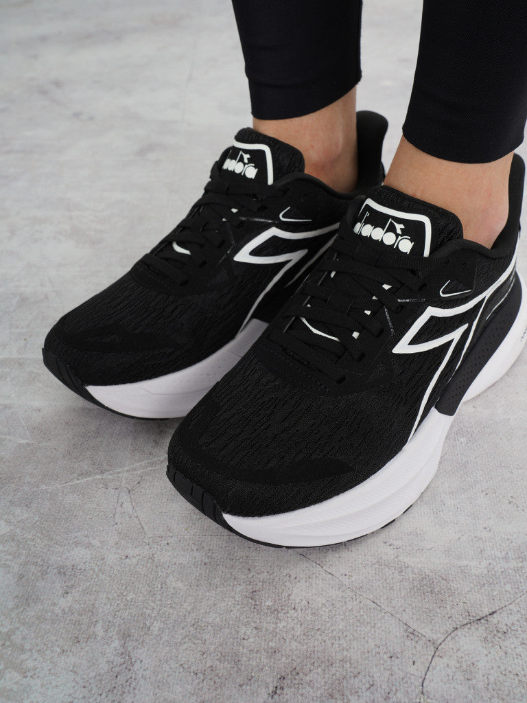 Diadora Nucleo 2
