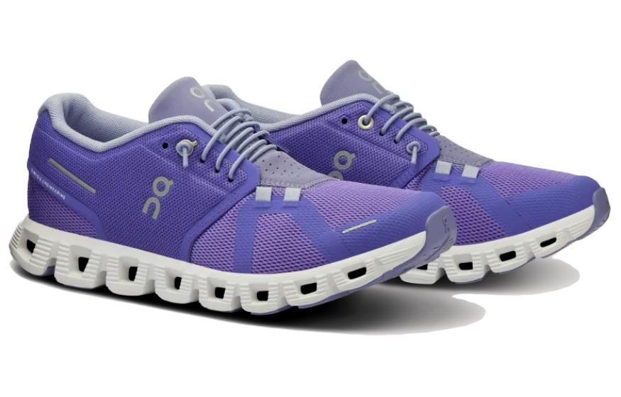 On Running On Cloud 5 'Blueberry Feather'