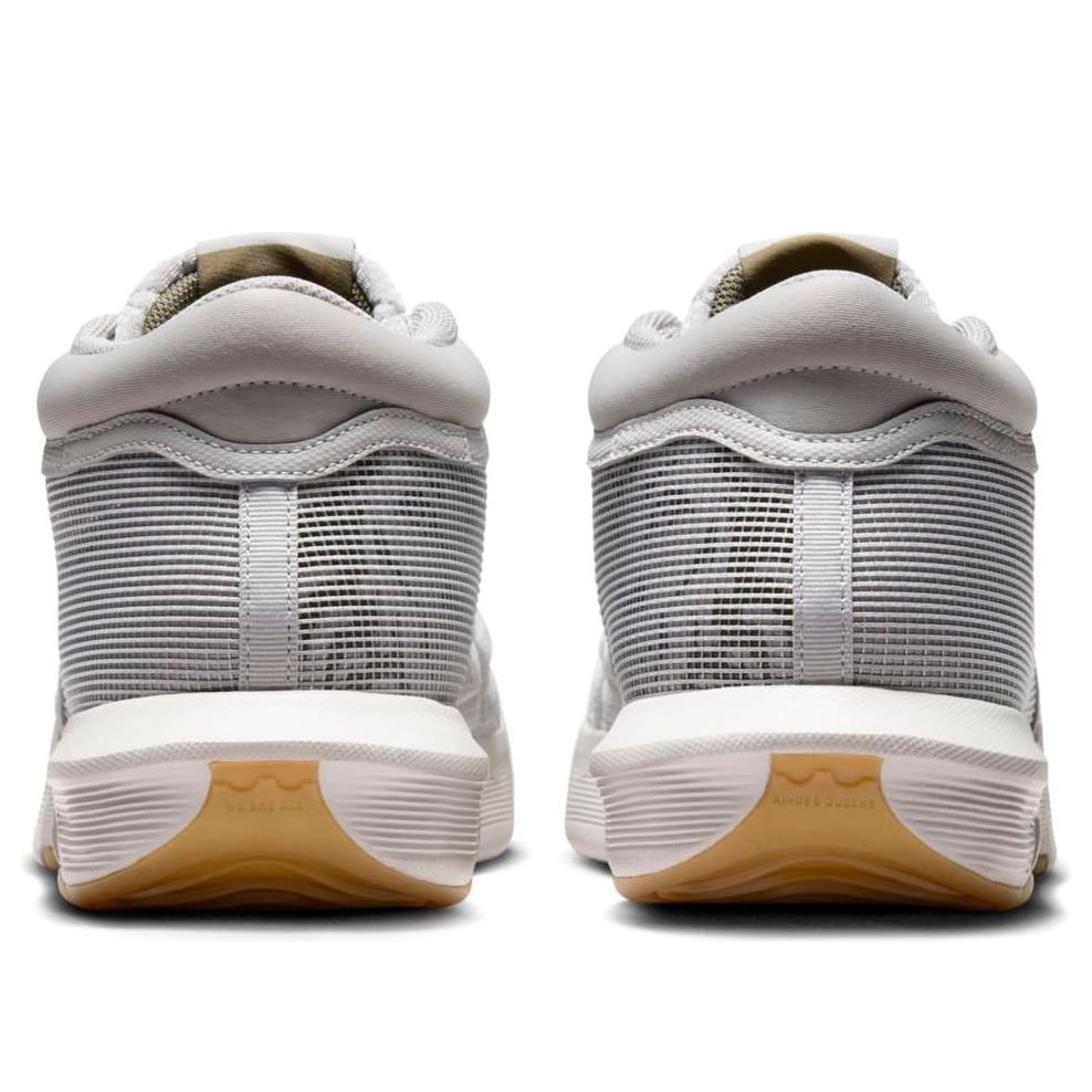 Nike-LeBron Witness 8 'Light BoneGum'