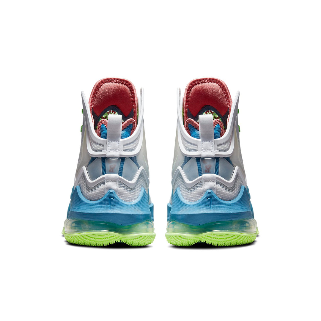 Nike-LeBron 19
